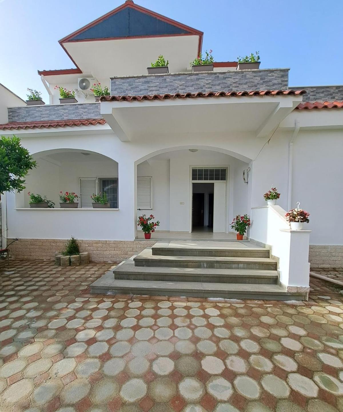 Vokopola Privat overnatting *