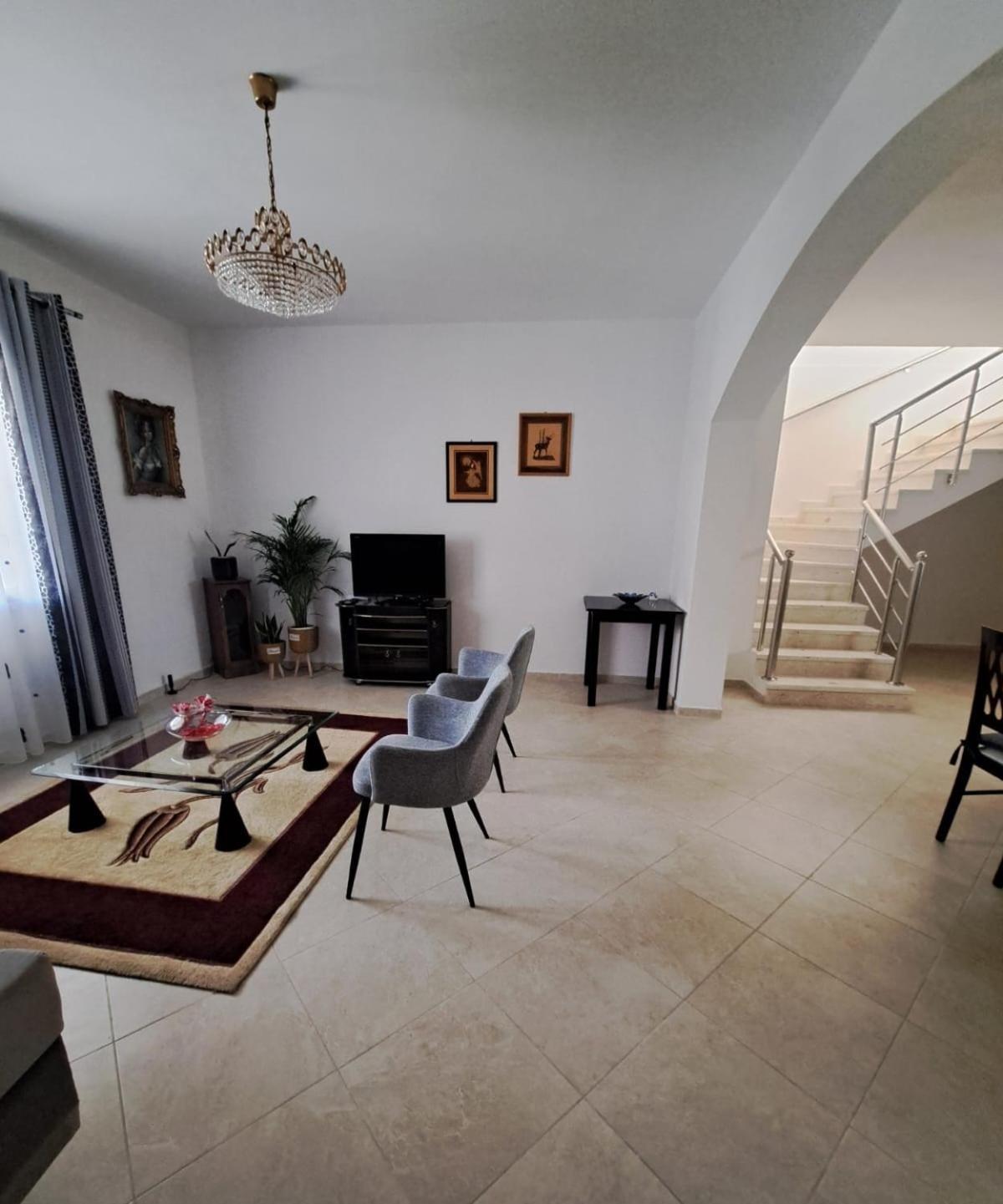 Vokopola Privat overnatting Berat