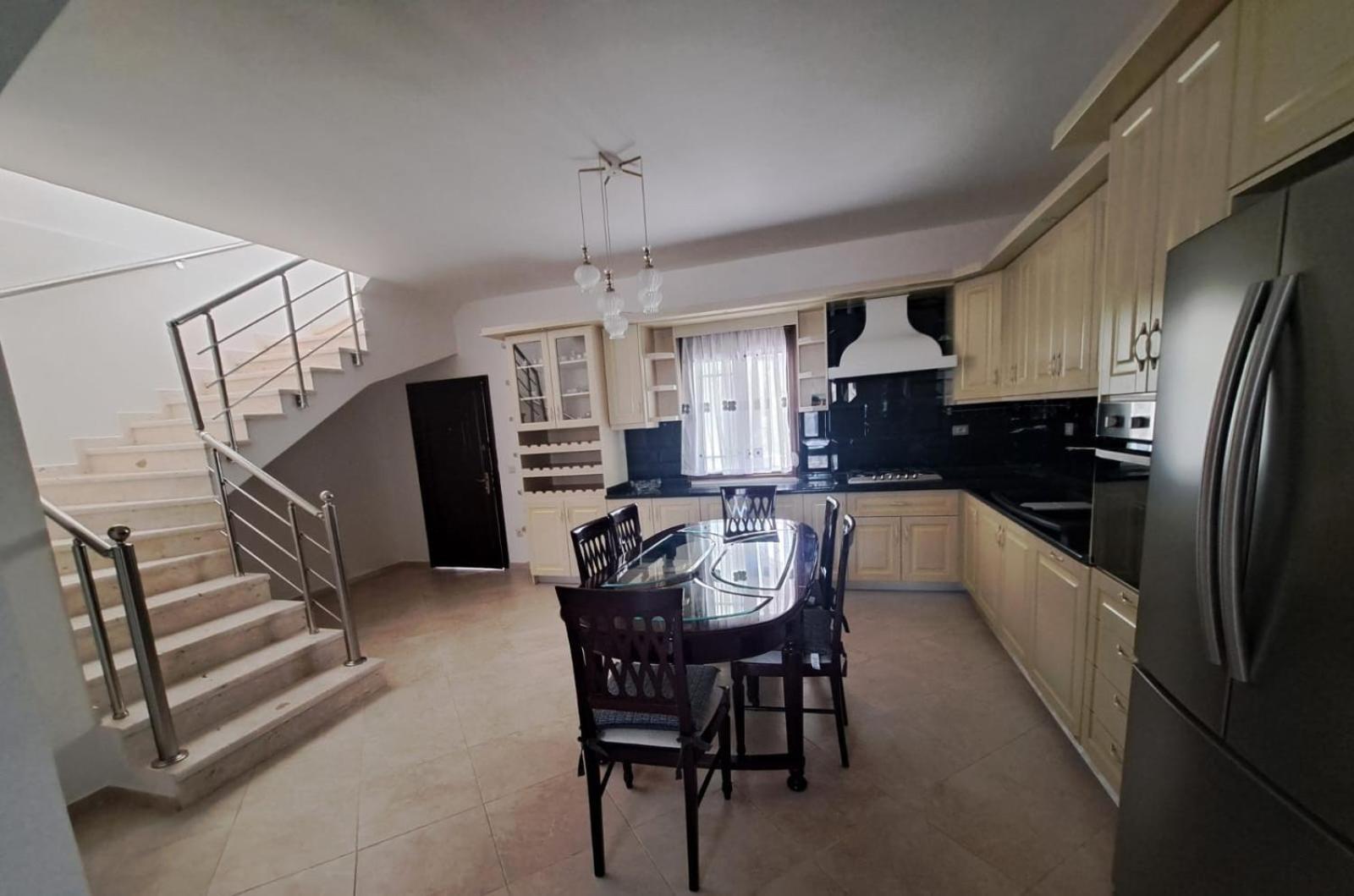 Vokopola Privat overnatting Berat